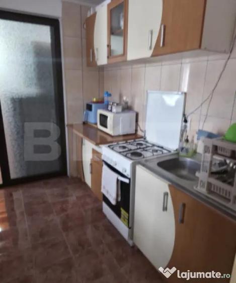 Casa de vanzare ,sat Tariceni comuna Sirna - 1