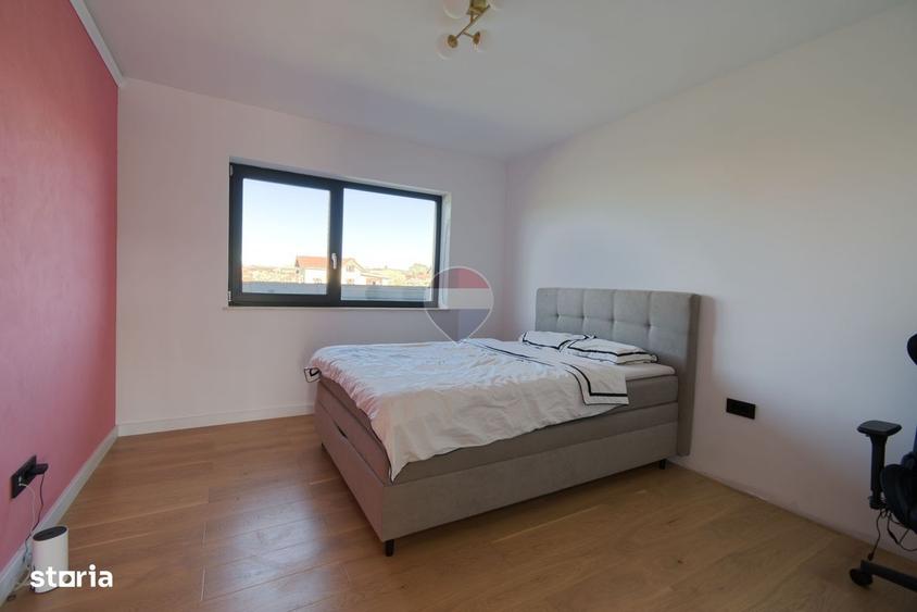 Casă cu 4 camere în Juc-Herghelie