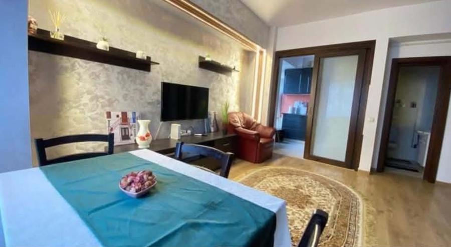 Apartament PENTHOUSE, 3 camere, 2 bai,  etajul 8/8, zona Centru-Palas Mall - 1