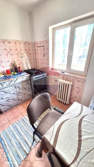 Apartament cu 3 camere de vanzare Rhova/str.Telita - 1