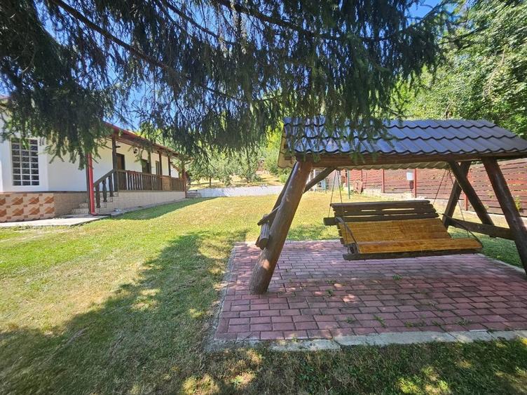 Casă cu 1 camere cu Teren 1697 Mp în Ștefănești