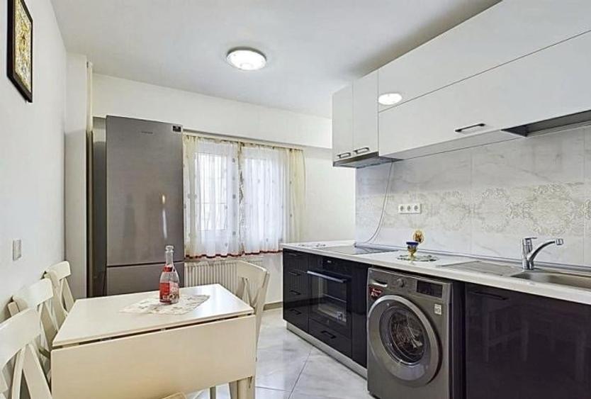 Apartament cu 3 camere decomandat, mobilat în Virtuții