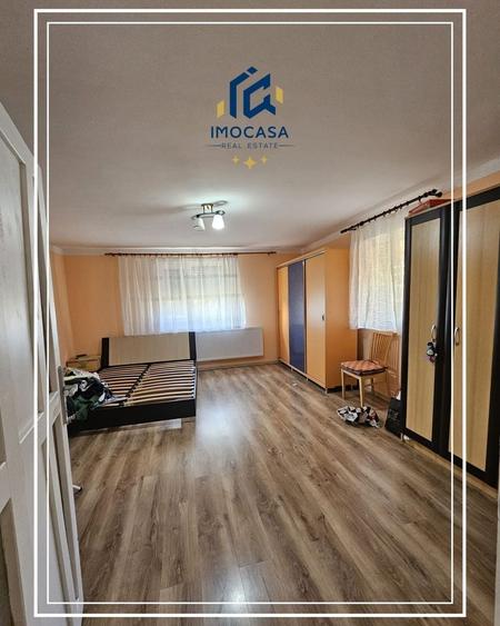 Casă individuală cu 4 camere cu Canalizare în Mocrea