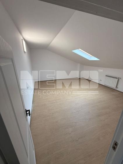 Apartament cu 4 camere semidecomandat în Ițcani