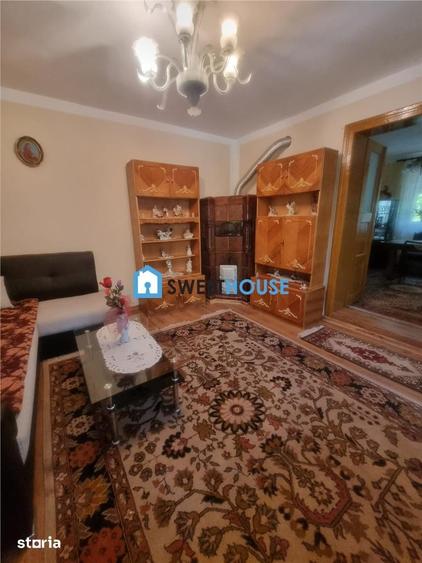 Casă cu 6 camere cu Teren 900 Mp în Șinca