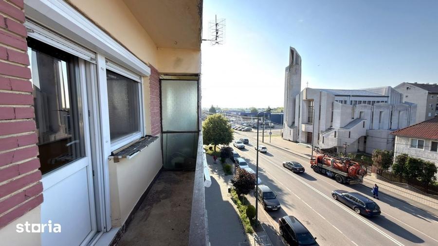 Apartament cu 2 camere decomandat în Central