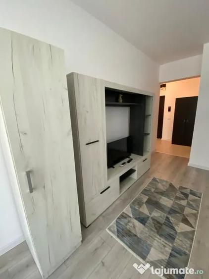 Garsonieră decomandată în Păcii