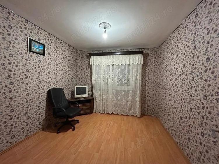 Apartament cu 3 camere semidecomandat în Pantelimon