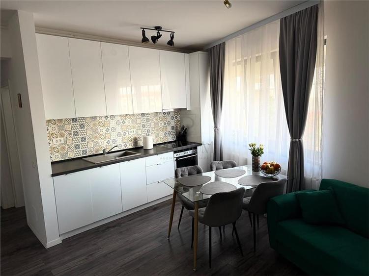 Apartament cu 2 camere semidecomandat, mobilat în Giroc