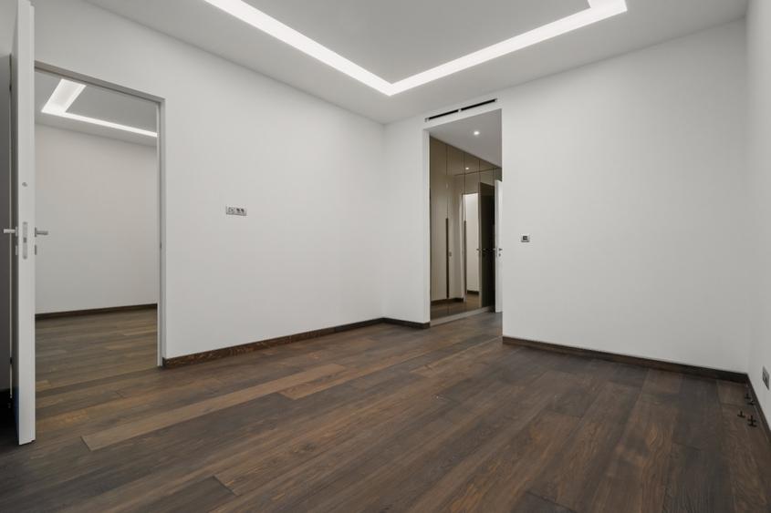 Apartament cu 3 camere decomandat în Arcul de Triumf