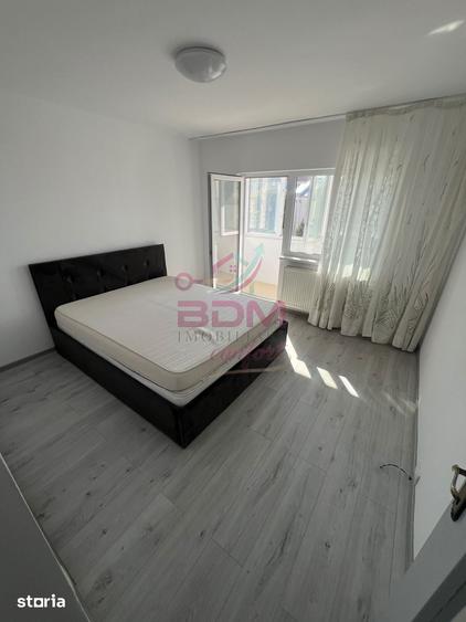 Apartament cu 3 camere decomandat în Micro 1