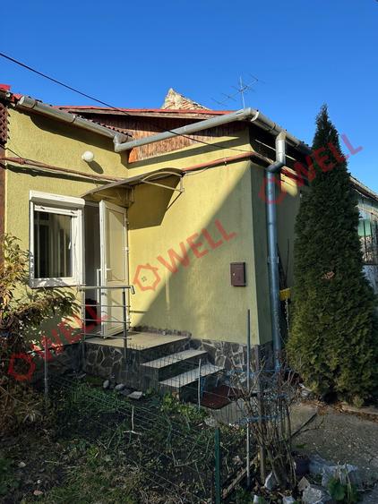 Casă individuală cu 1 camere cu Teren 100 Mp în Central