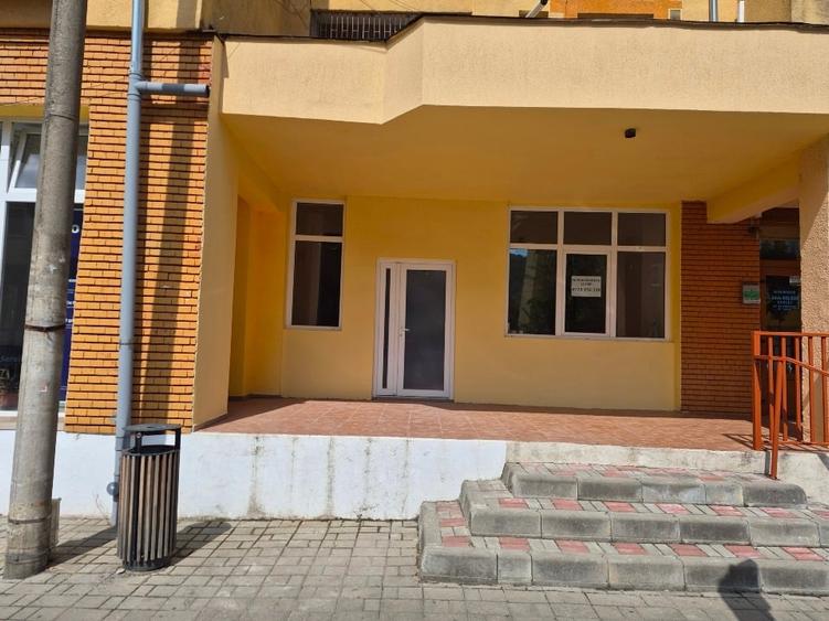 Spațiu comercial, de 112 mp, în Central