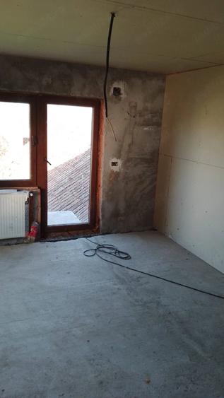 Casă cu 3 camere cu Teren 1200 Mp în Dudeștii Noi