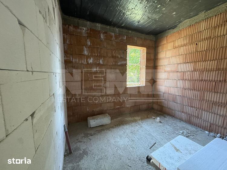 Casă cu 4 camere cu Teren 450 Mp în Central
