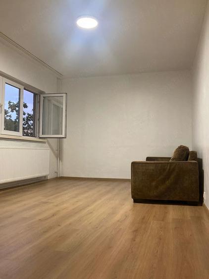 Apartament cu 2 camere decomandat în Lipovei