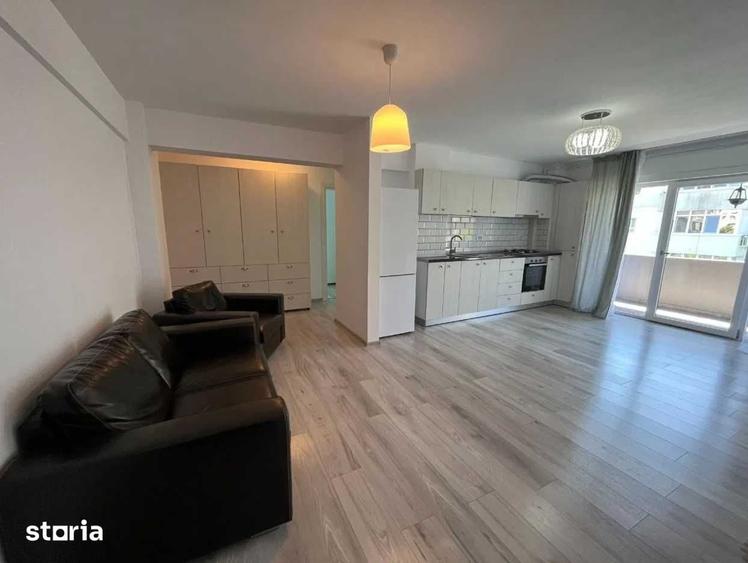 Apartament cu 3 camere decomandat în Micro 3