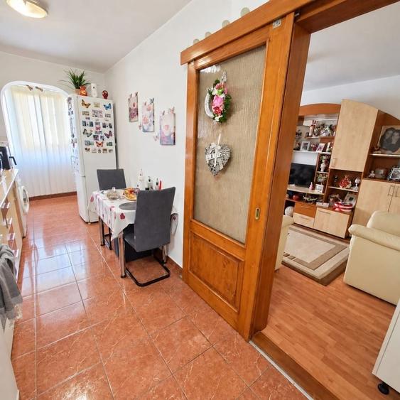 Apartament cu 2 camere decomandat în Bartolomeu