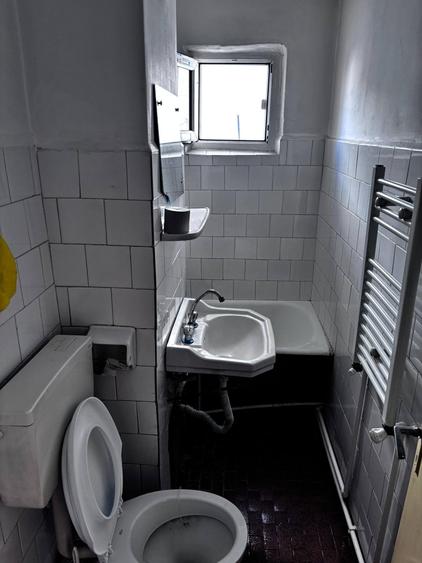 Garsonieră în Broșteni
