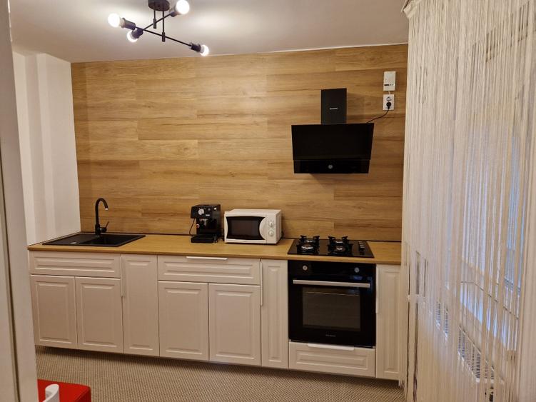 Vanzare apartament 3 camere, metrou Lujerului, renovat si reabilitat recent - 3