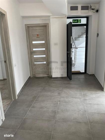 Apartament cu 3 camere în Tineretului