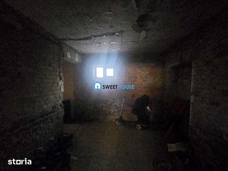 Casă cu 4 camere cu Teren 300 Mp în Central