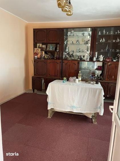 Casă cu 4 camere decomandat cu Teren 130 Mp în Mihail Kogălniceanu