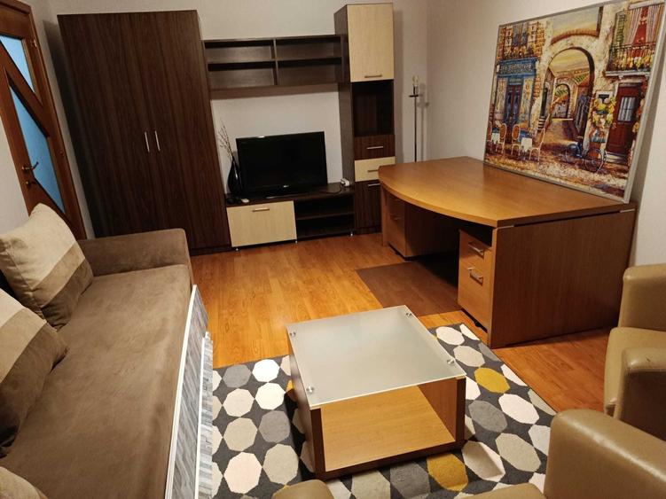 Apartament cu 3 camere decomandat în Turda
