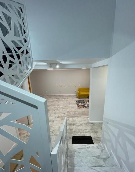 Apartament cu 4 camere semidecomandat, mobilat în Borhanci
