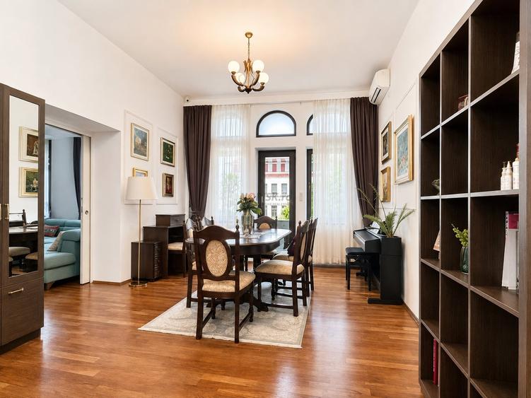 Apartament cu 4 camere decomandat, mobilat în Grădina Icoanei