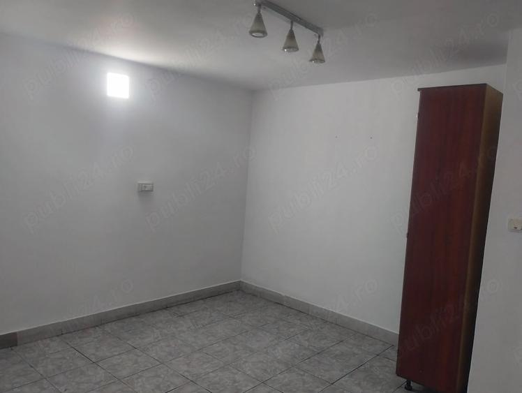 Proprietar inchiriez spatiu demisol 14,42 mp,Republicii 1,vis a vis de palatul justitiei - 1