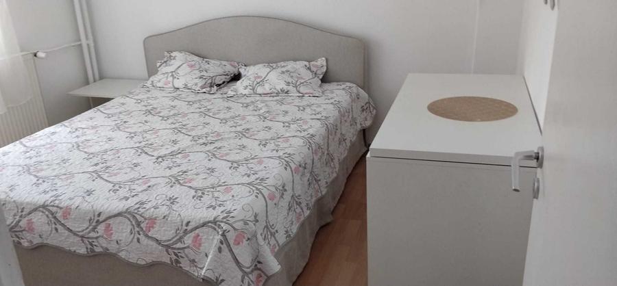 Apartament cu 2 camere semidecomandat în Dristor