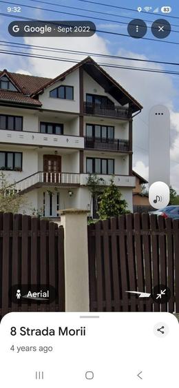 Casă cu 4 camere în Central