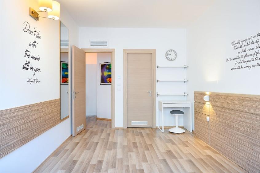 Apartament cu 3 camere decomandat, mobilat în Vitan-Bârzești