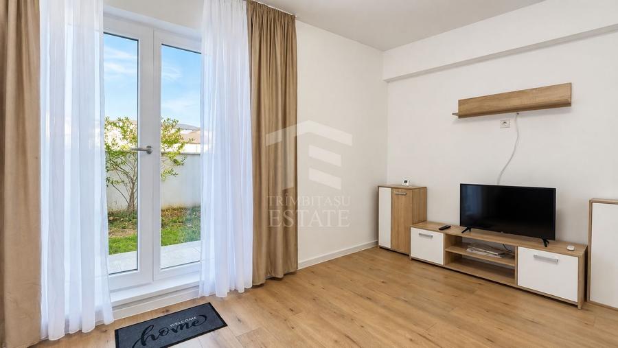 Apartament cu 2 camere decomandat, mobilat în Central