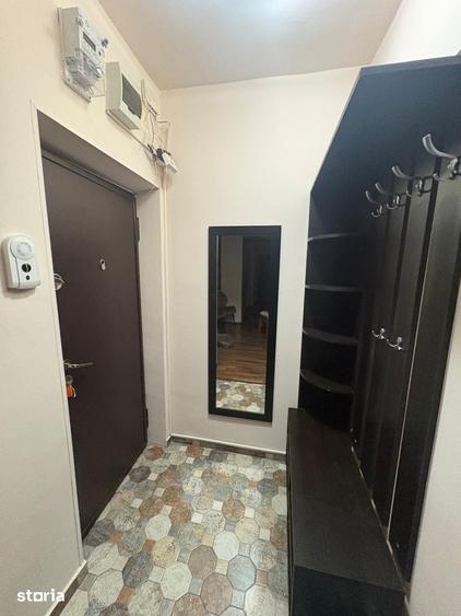 Apartament cu 3 camere decomandat în Hala Centrală
