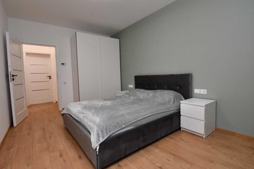 Apartament cu 2 camere decomandat, mobilat în Central