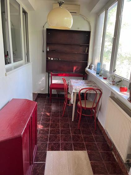 Apartament cu 2 camere semidecomandat în Pajura