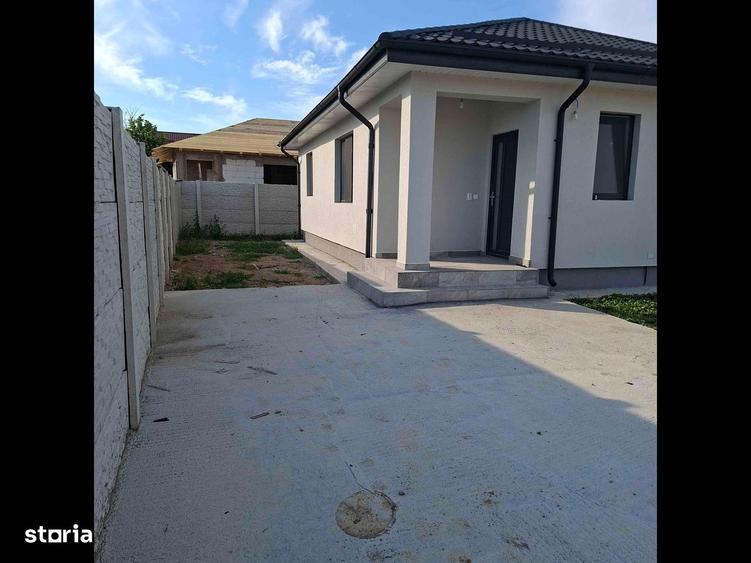 Casă cu 2 camere în Bariera Vâlcii