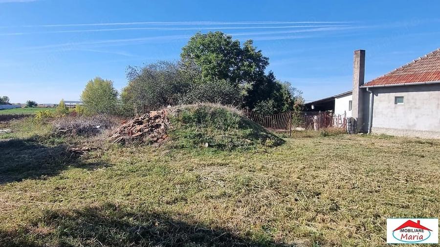 Casă în Apa