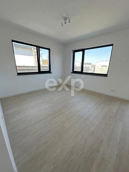 Casă individuală cu 3 camere cu Teren 250 Mp în Clinceni