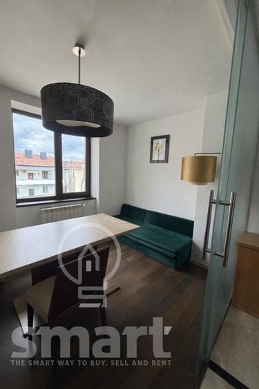 Apartament cu 3 camere decomandat, mobilat în Central
