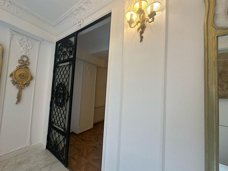 Casă individuală cu 3 camere cu Canalizare în P-ța Dorobanți