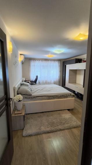 Apartament cu 2 camere decomandat în Torontalului