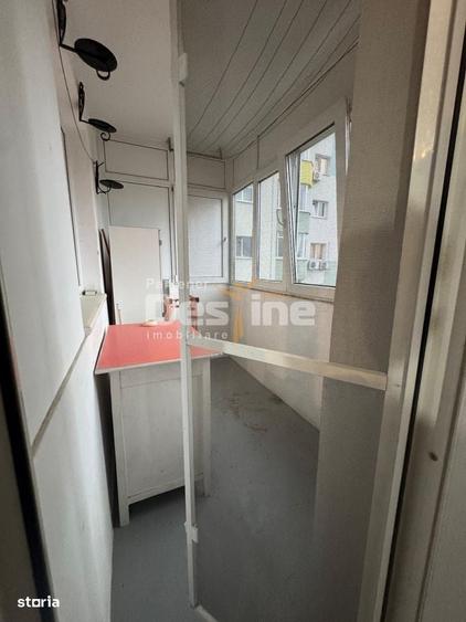 Apartament cu 3 camere decomandat în Rahova