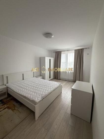 Apartament cu 3 camere decomandat, mobilat în Apărătorii Patriei