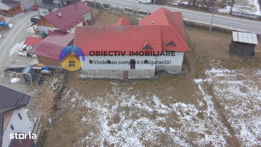 Casă cu 4 camere cu Teren 1376 Mp în Borca
