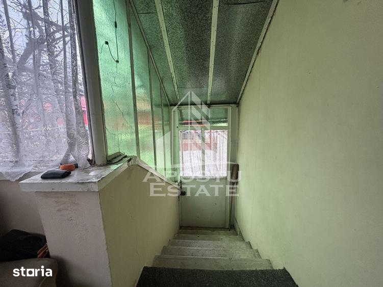 Casă cu 3 camere cu Teren 647 Mp în Girocului