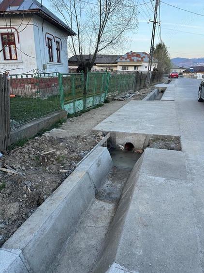 Teren de 2000 mp, în Exterior Vest