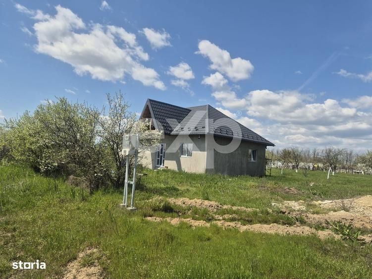 Casă cu 3 camere în Albota